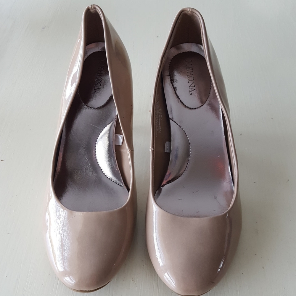 Merona Nude Pumps - sz. 8